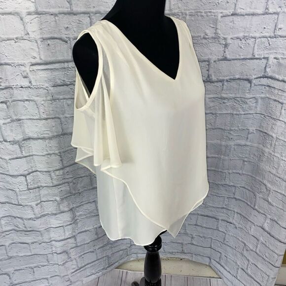 Esley cold shoulder v-cut tank w/sheer triangle cut outer layer white sz S - Picture 2 of 13